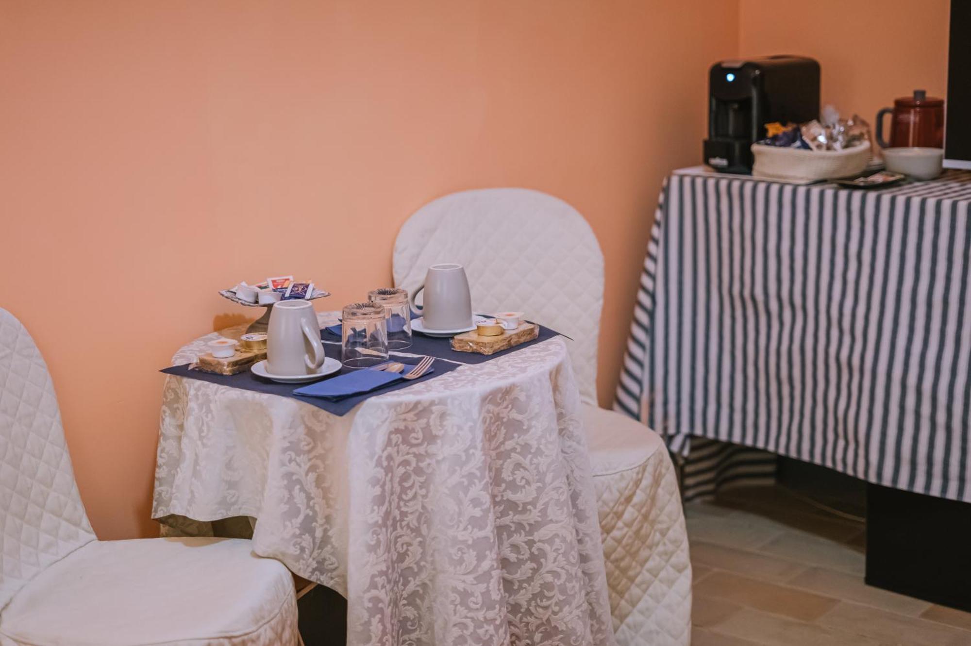 Palazzo Romani Adami فيرمو المظهر الخارجي الصورة